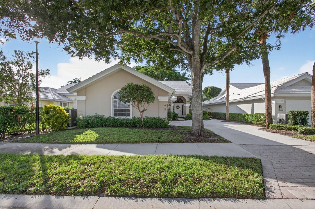 En Venta: $619,000 (3 camas, 2 baños, 2271 Pies cuadrados)