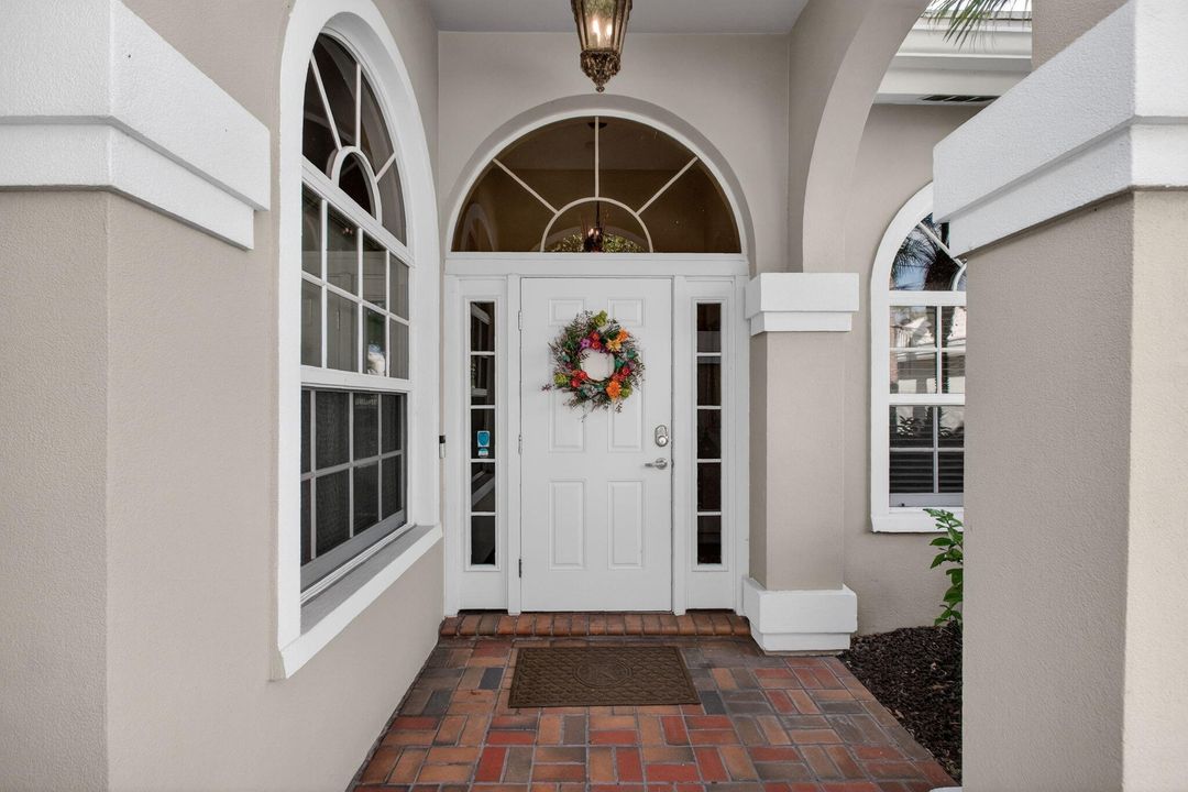 En Venta: $619,000 (3 camas, 2 baños, 2271 Pies cuadrados)