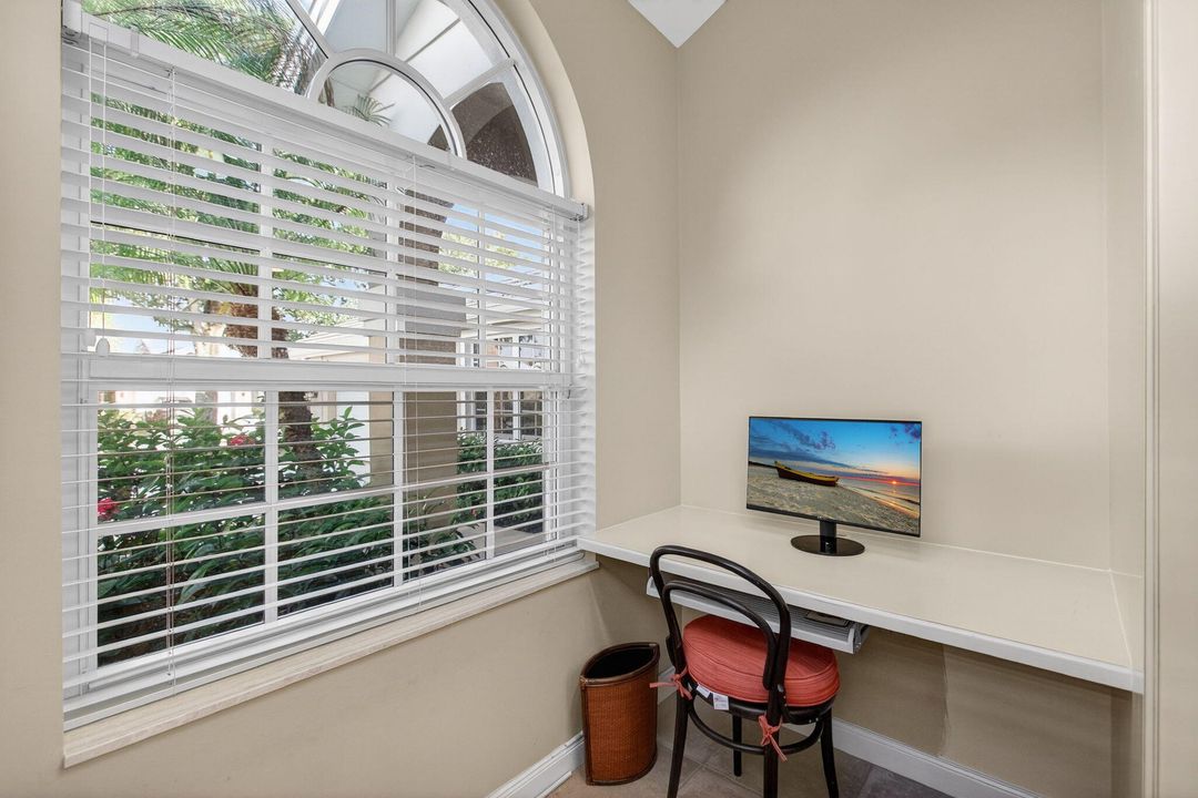 En Venta: $619,000 (3 camas, 2 baños, 2271 Pies cuadrados)