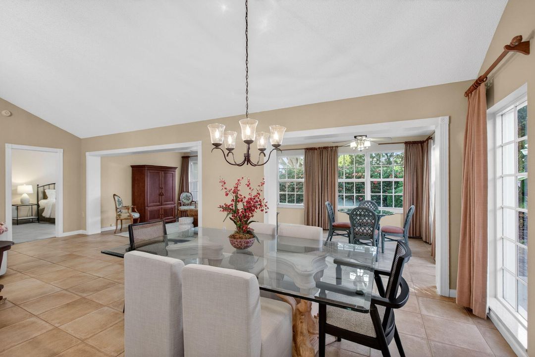 En Venta: $619,000 (3 camas, 2 baños, 2271 Pies cuadrados)