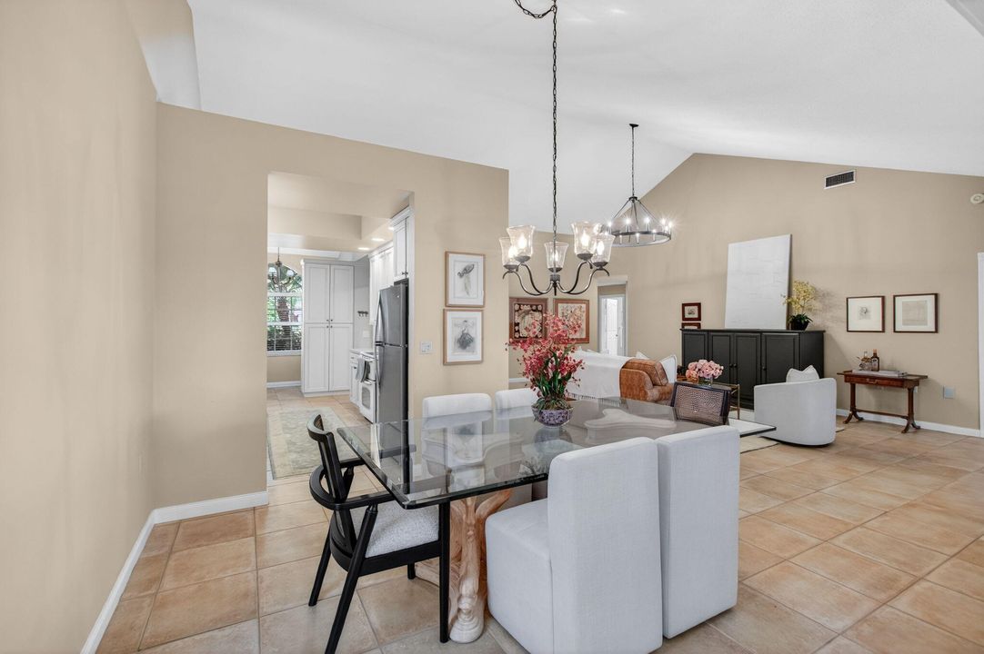 En Venta: $619,000 (3 camas, 2 baños, 2271 Pies cuadrados)