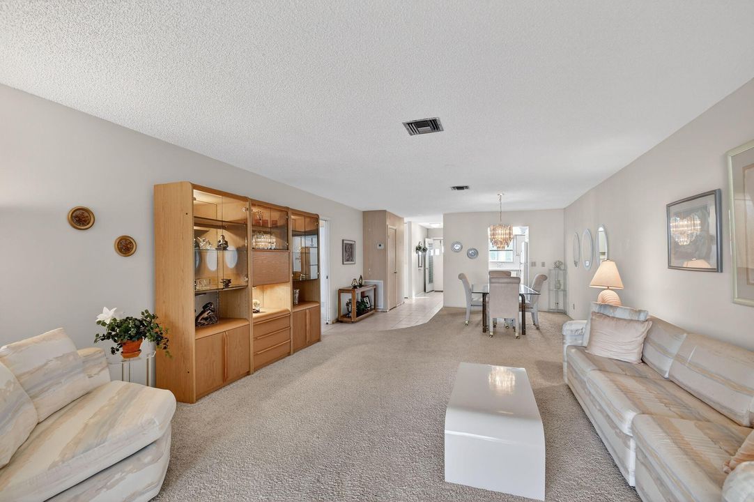 For Sale: $169,900 (2 beds, 2 baths, 1624 Square Feet)