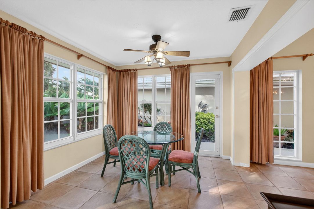 En Venta: $619,000 (3 camas, 2 baños, 2271 Pies cuadrados)