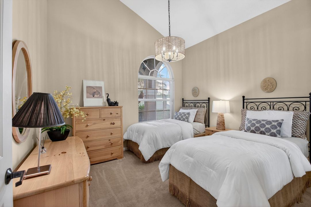 En Venta: $619,000 (3 camas, 2 baños, 2271 Pies cuadrados)