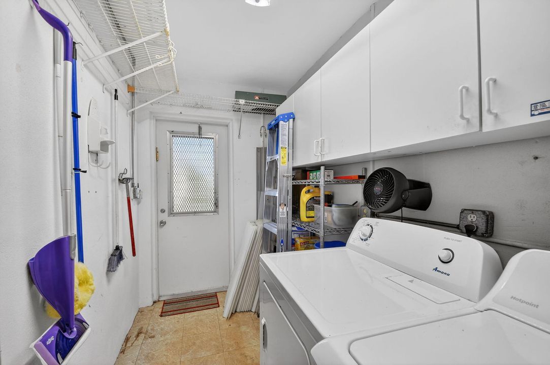 For Sale: $169,900 (2 beds, 2 baths, 1624 Square Feet)