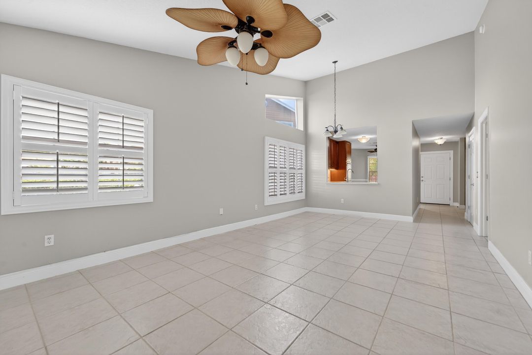 На продажу: $449,000 (3 спален, 2 ванн, 1587 Квадратных фут)