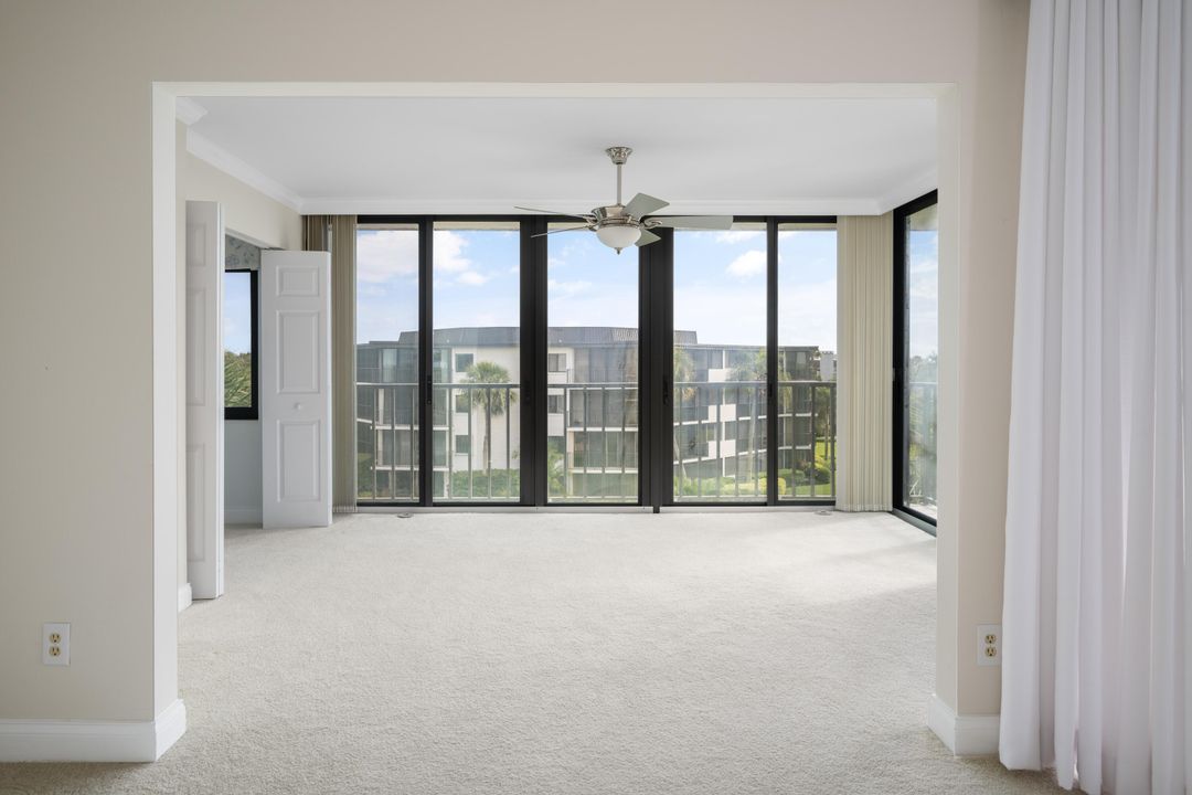 待售: $575,000 (2 贝兹, 2 浴室, 1900 平方英尺)