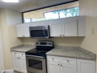 For Rent: $2,550 (2 beds, 2 baths, 1302 Square Feet)