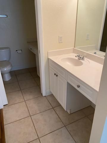 For Rent: $2,550 (2 beds, 2 baths, 1302 Square Feet)