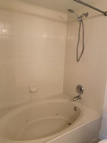 For Rent: $2,550 (2 beds, 2 baths, 1302 Square Feet)