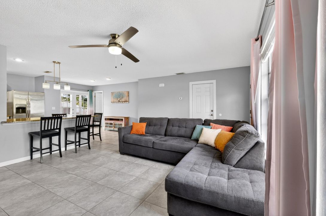 待售: $319,999 (3 贝兹, 2 浴室, 1160 平方英尺)