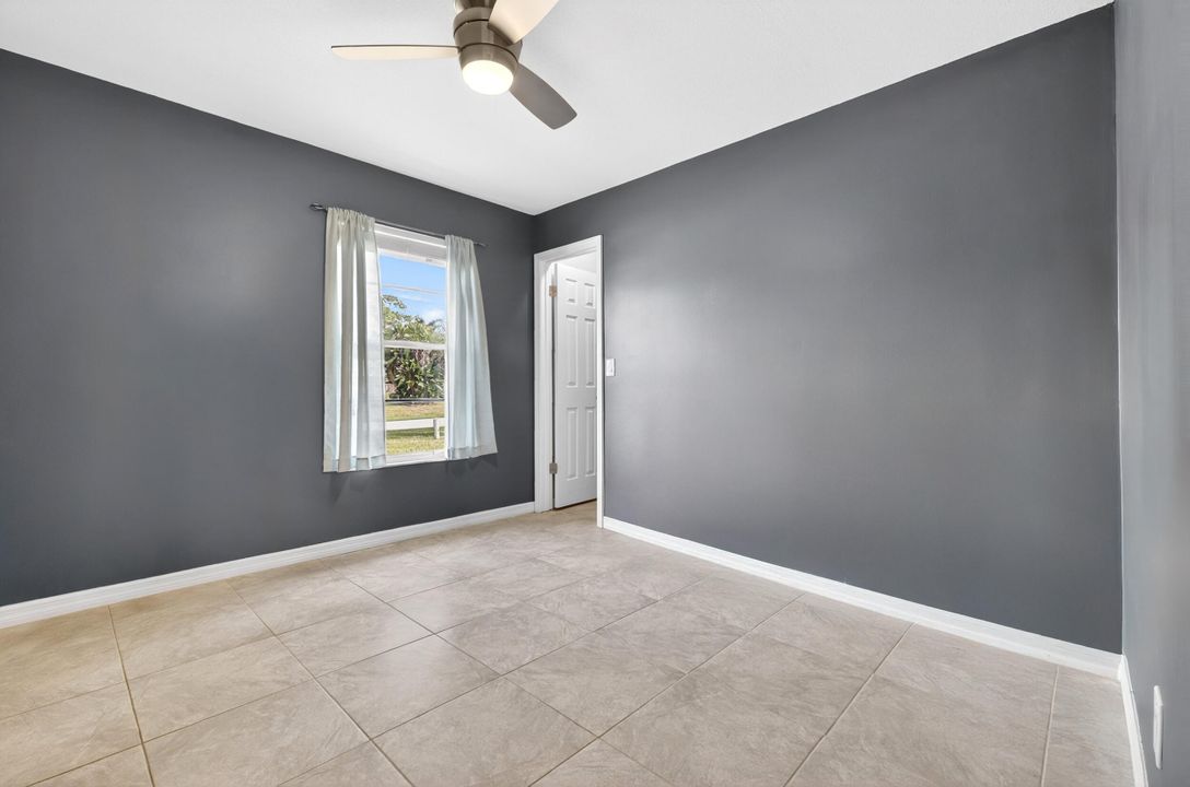 待售: $319,999 (3 贝兹, 2 浴室, 1160 平方英尺)