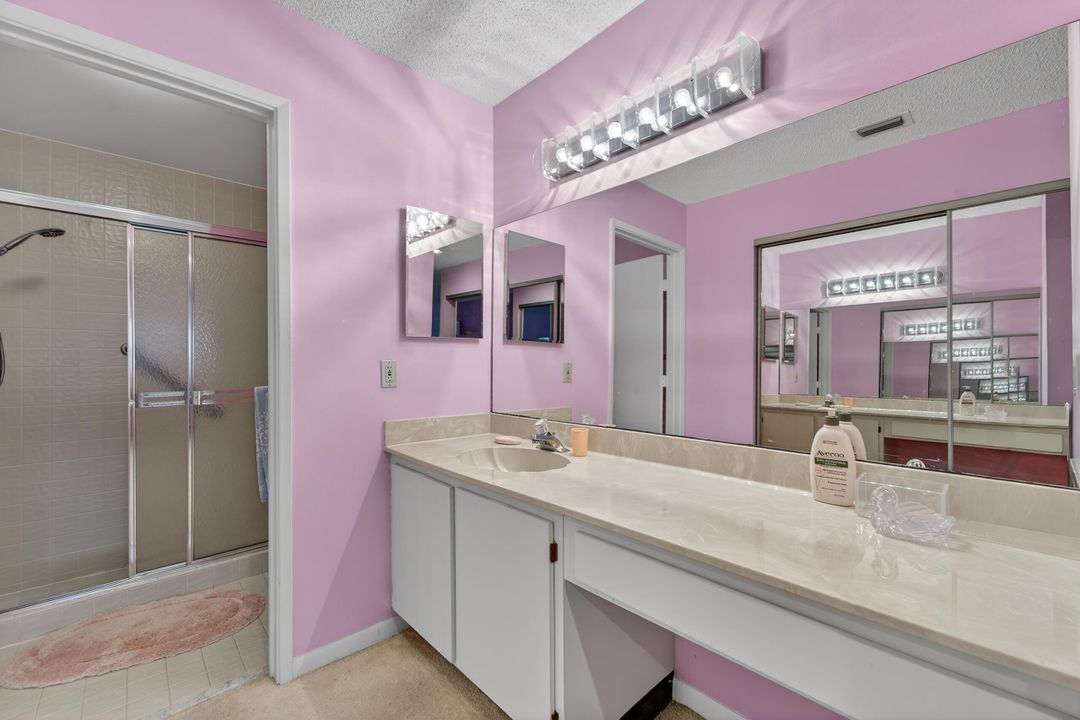 待售: $229,000 (2 贝兹, 2 浴室, 1217 平方英尺)