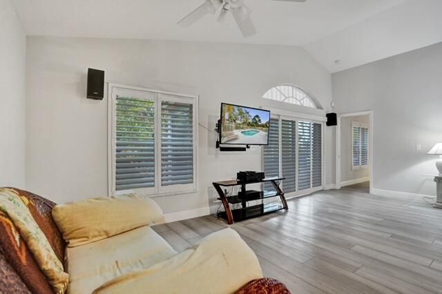 待售: $514,999 (3 贝兹, 2 浴室, 1325 平方英尺)