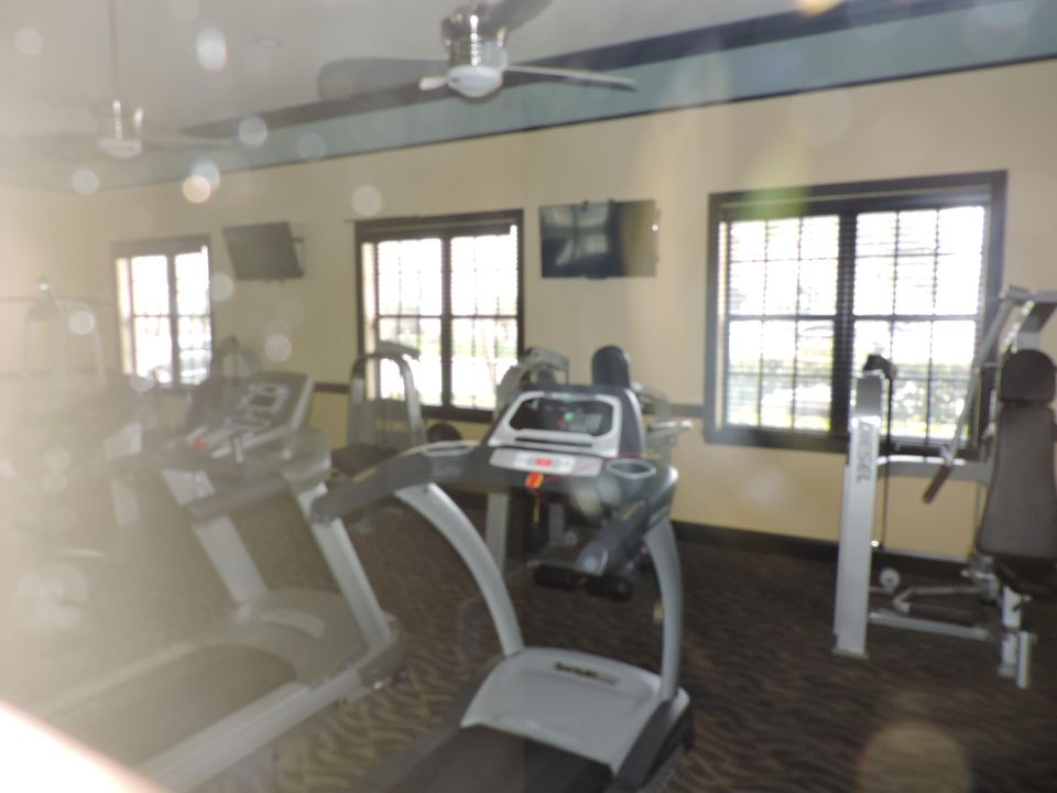 For Rent: $2,500 (2 beds, 2 baths, 1064 Square Feet)