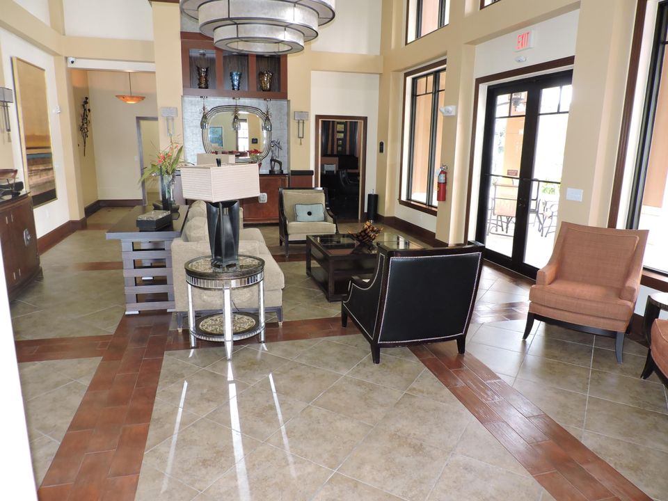 For Rent: $2,500 (2 beds, 2 baths, 1064 Square Feet)