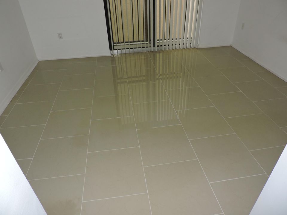 For Rent: $2,500 (2 beds, 2 baths, 1064 Square Feet)