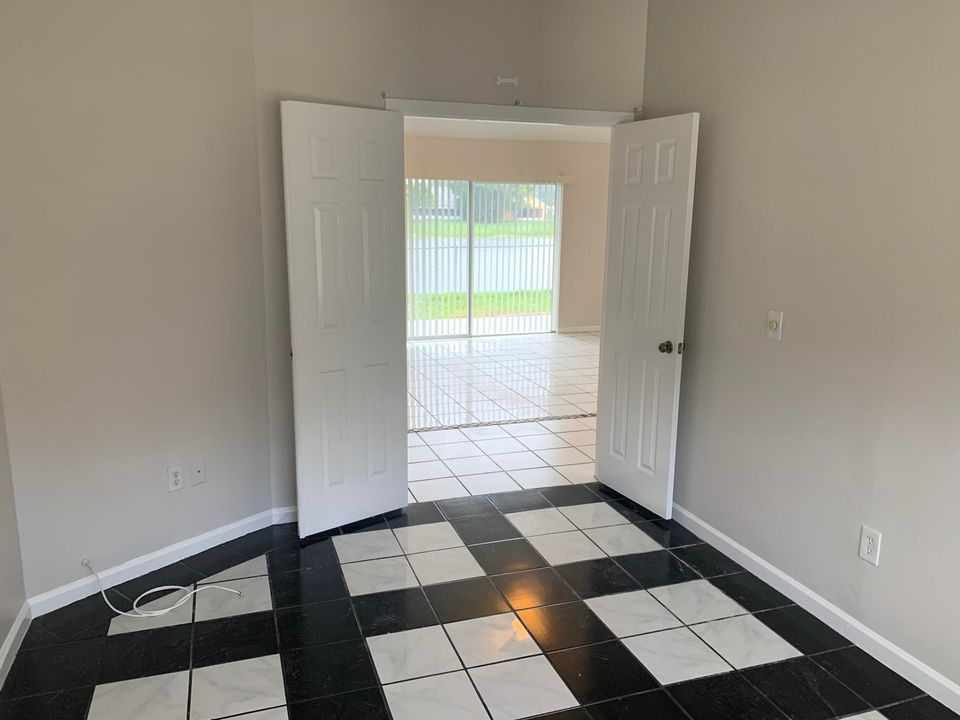 En Renta: $2,850 (3 camas, 2 baños, 1343 Pies cuadrados)