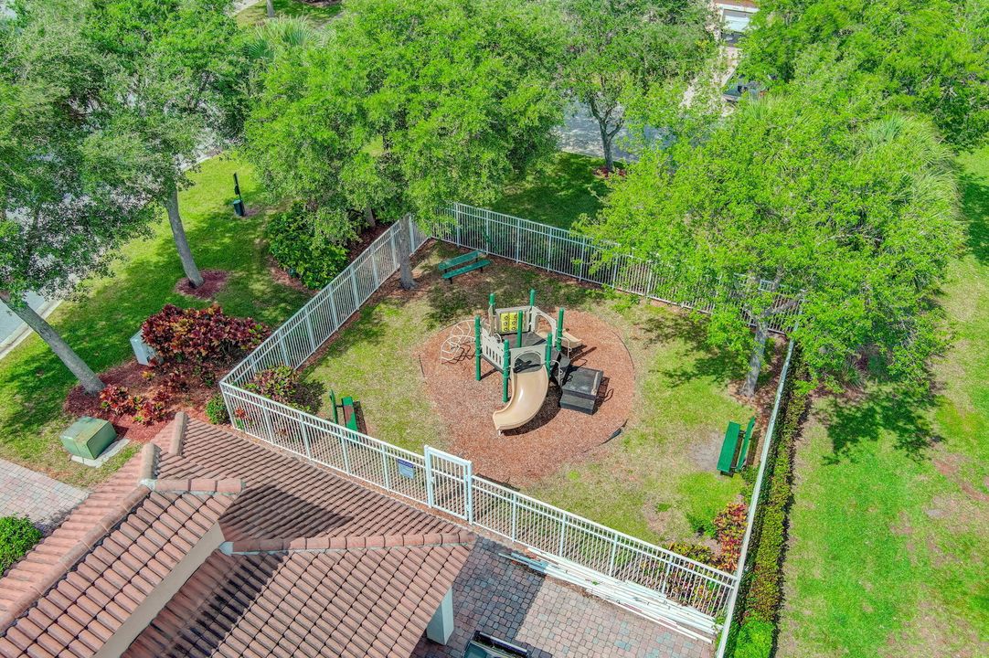 На продажу: $470,000 (3 спален, 2 ванн, 1674 Квадратных фут)