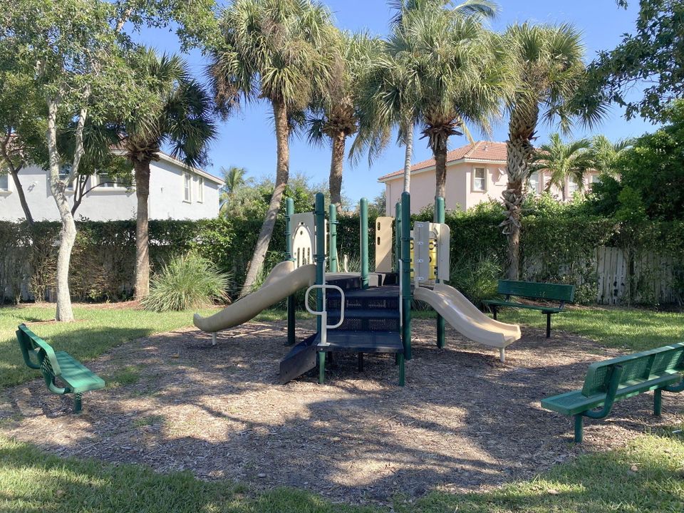 На продажу: $470,000 (3 спален, 2 ванн, 1674 Квадратных фут)