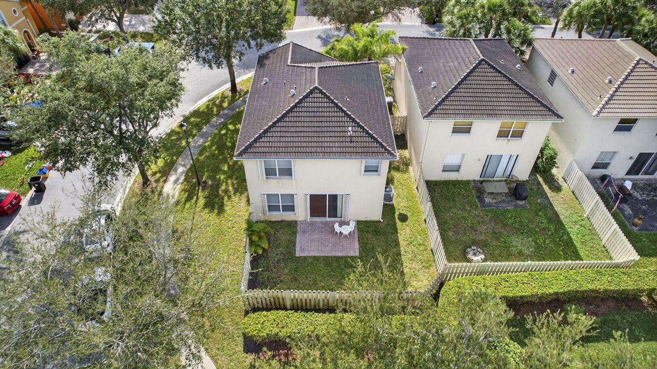 На продажу: $470,000 (3 спален, 2 ванн, 1674 Квадратных фут)