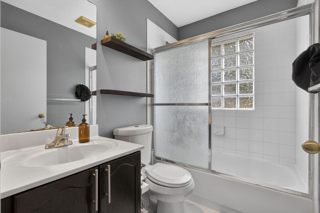 На продажу: $470,000 (3 спален, 2 ванн, 1674 Квадратных фут)