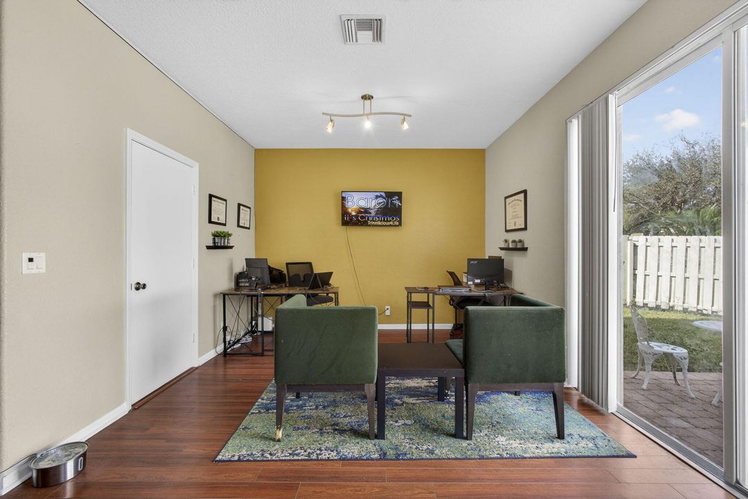 На продажу: $470,000 (3 спален, 2 ванн, 1674 Квадратных фут)