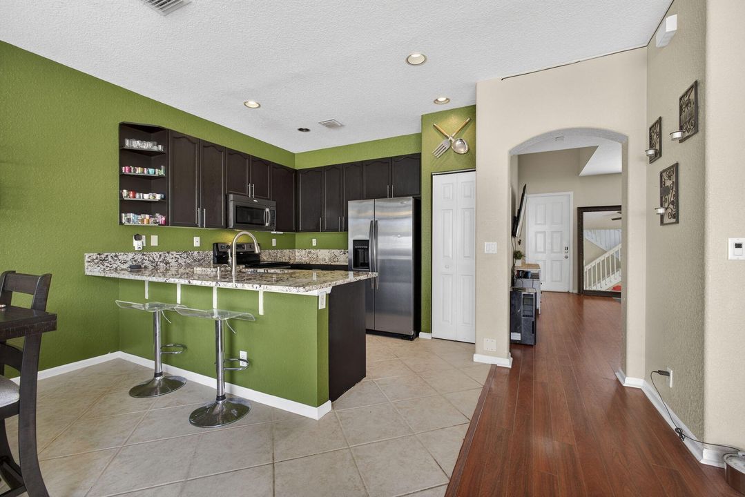 На продажу: $470,000 (3 спален, 2 ванн, 1674 Квадратных фут)