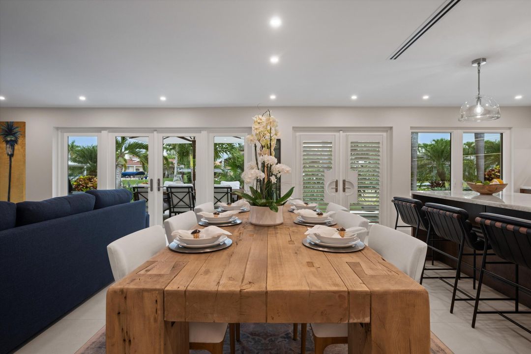 На продажу: $3,975,000 (3 спален, 2 ванн, 2101 Квадратных фут)