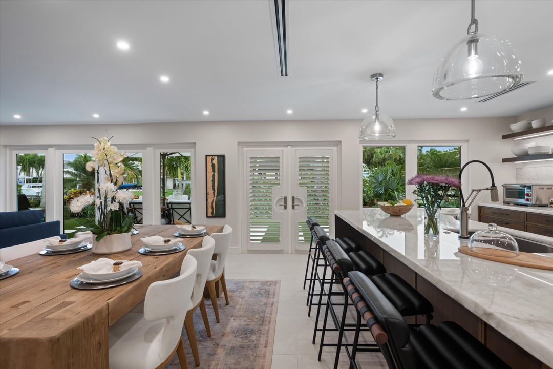 На продажу: $3,975,000 (3 спален, 2 ванн, 2101 Квадратных фут)