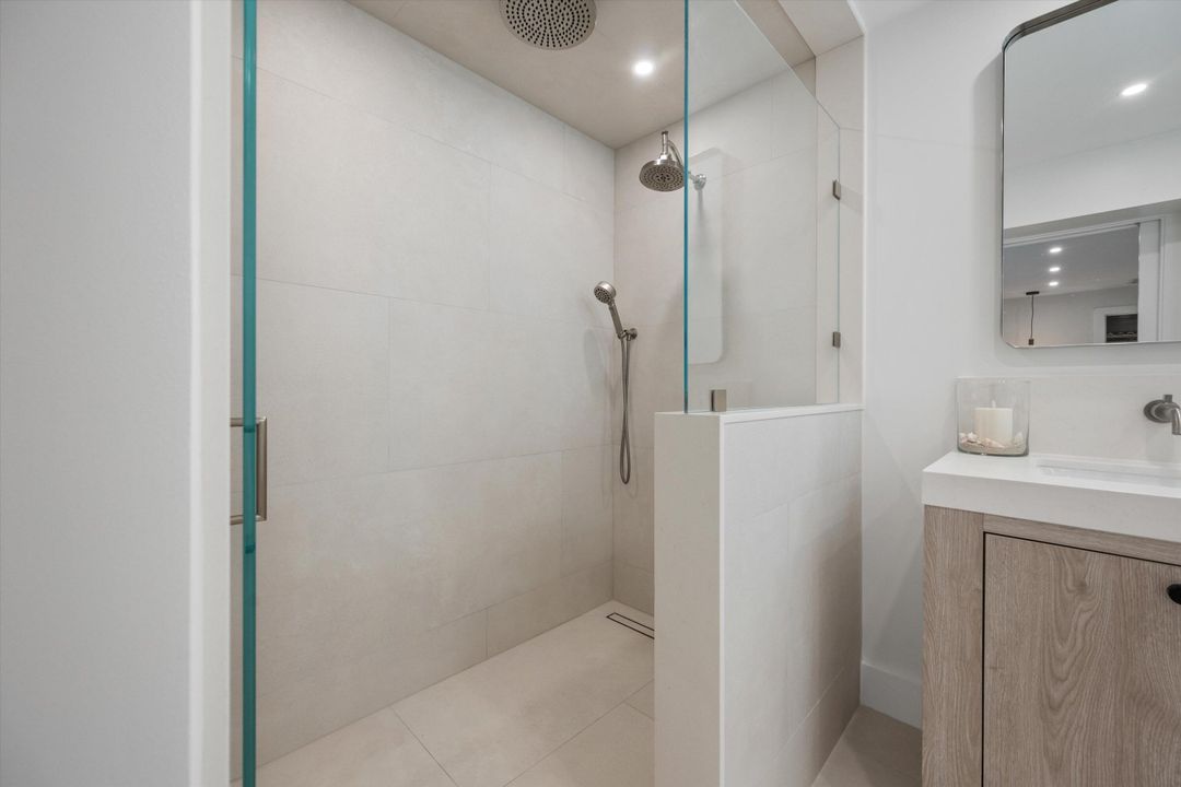 На продажу: $3,975,000 (3 спален, 2 ванн, 2101 Квадратных фут)