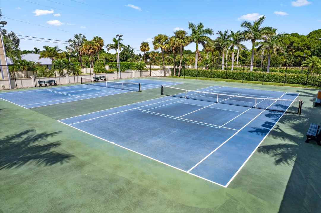 На продажу: $3,975,000 (3 спален, 2 ванн, 2101 Квадратных фут)