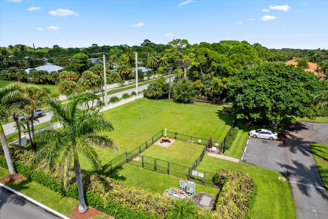 На продажу: $3,975,000 (3 спален, 2 ванн, 2101 Квадратных фут)