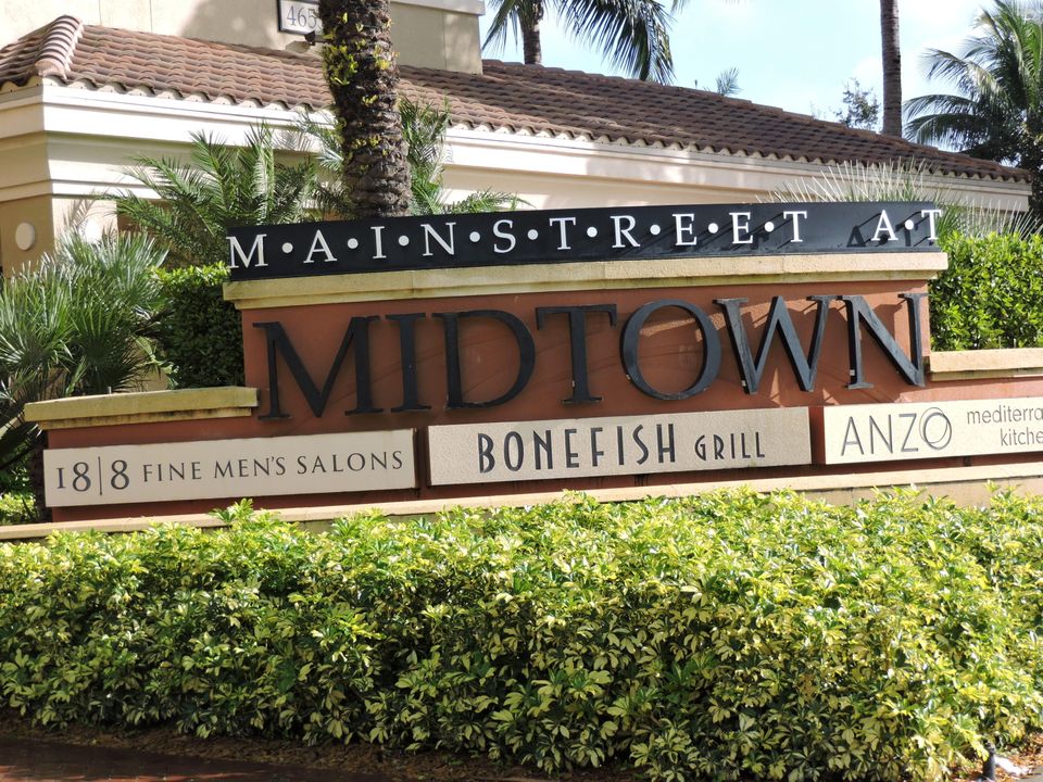 For Rent: $2,500 (2 beds, 2 baths, 1064 Square Feet)