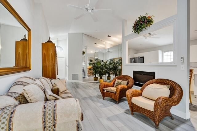 待售: $514,999 (3 贝兹, 2 浴室, 1325 平方英尺)