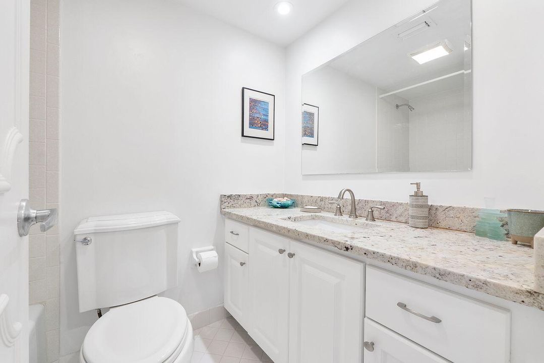 В аренду: $4,500 (2 спален, 2 ванн, 1201 Квадратных фут)