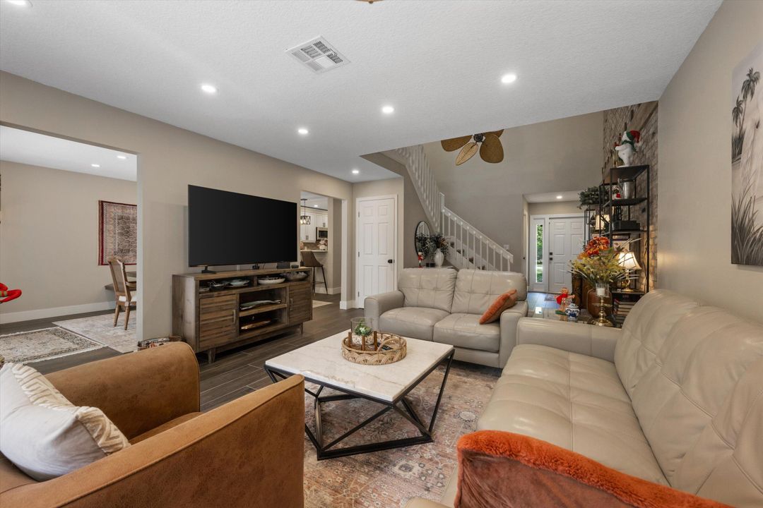 En Venta: $599,000 (3 camas, 2 baños, 1754 Pies cuadrados)