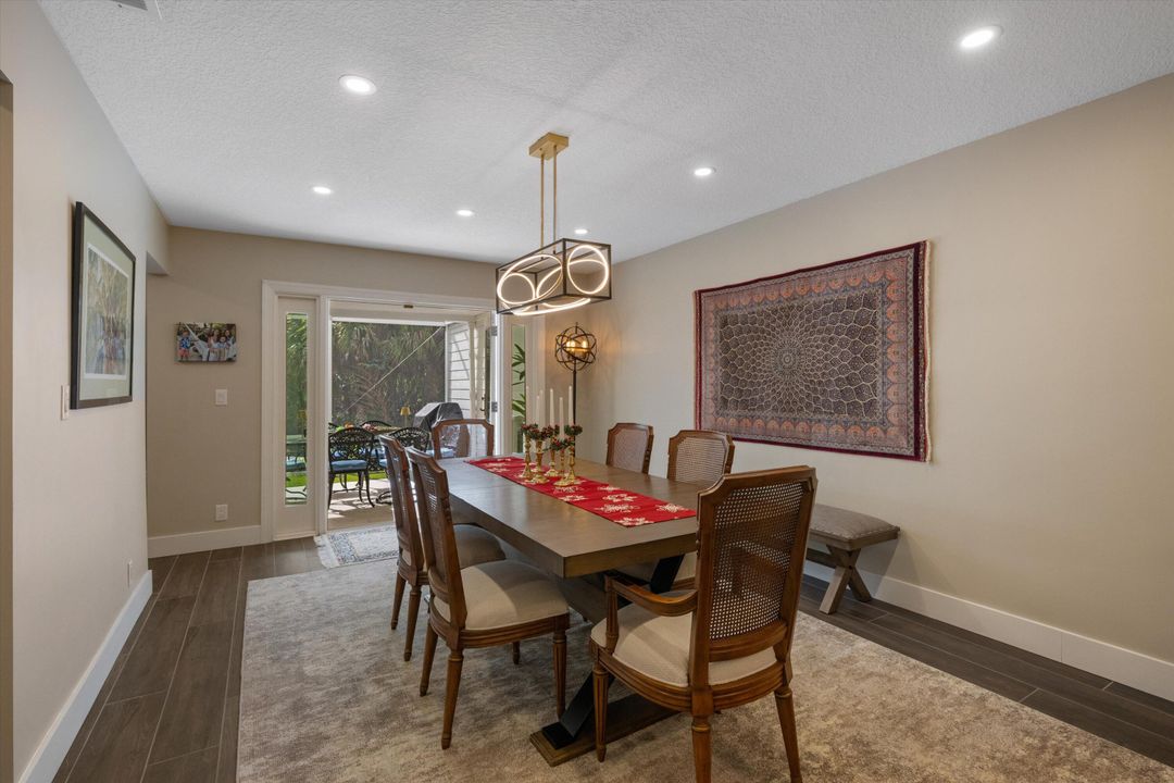 En Venta: $599,000 (3 camas, 2 baños, 1754 Pies cuadrados)