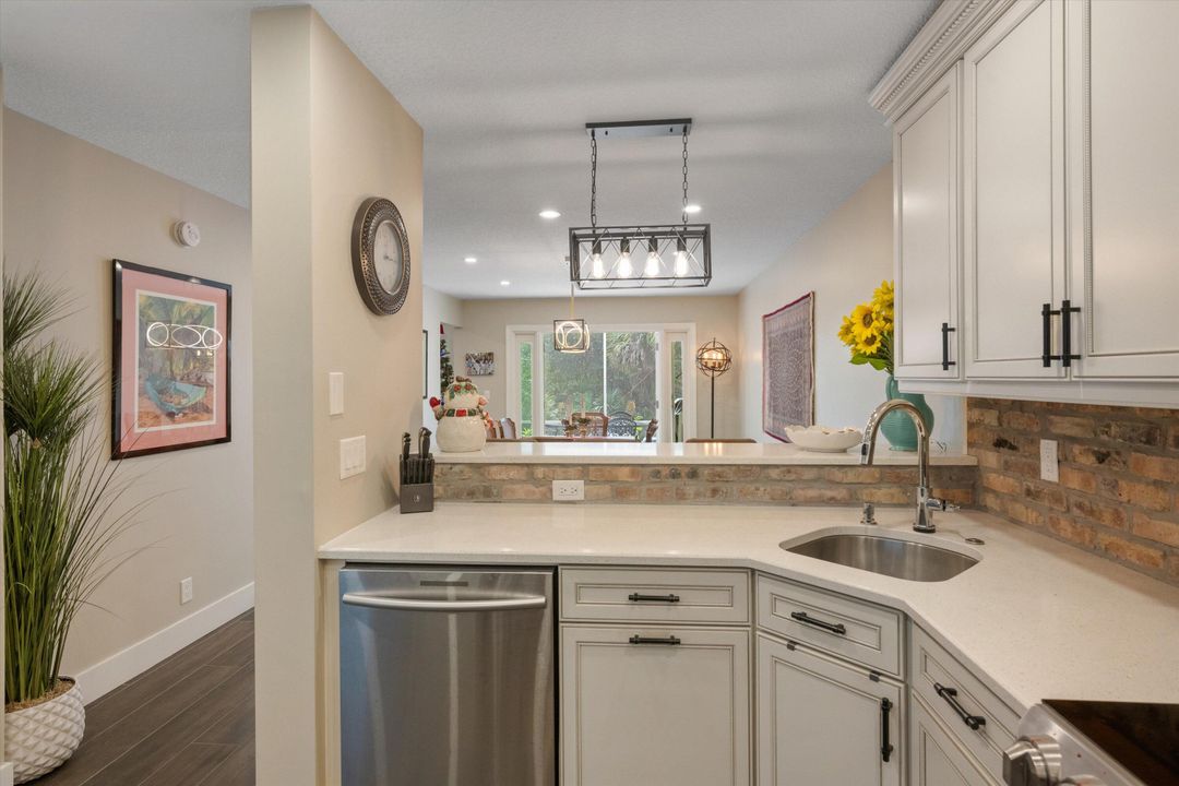 En Venta: $599,000 (3 camas, 2 baños, 1754 Pies cuadrados)