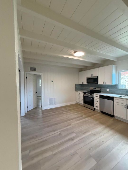 待售: $329,000 (3 贝兹, 2 浴室, 1532 平方英尺)