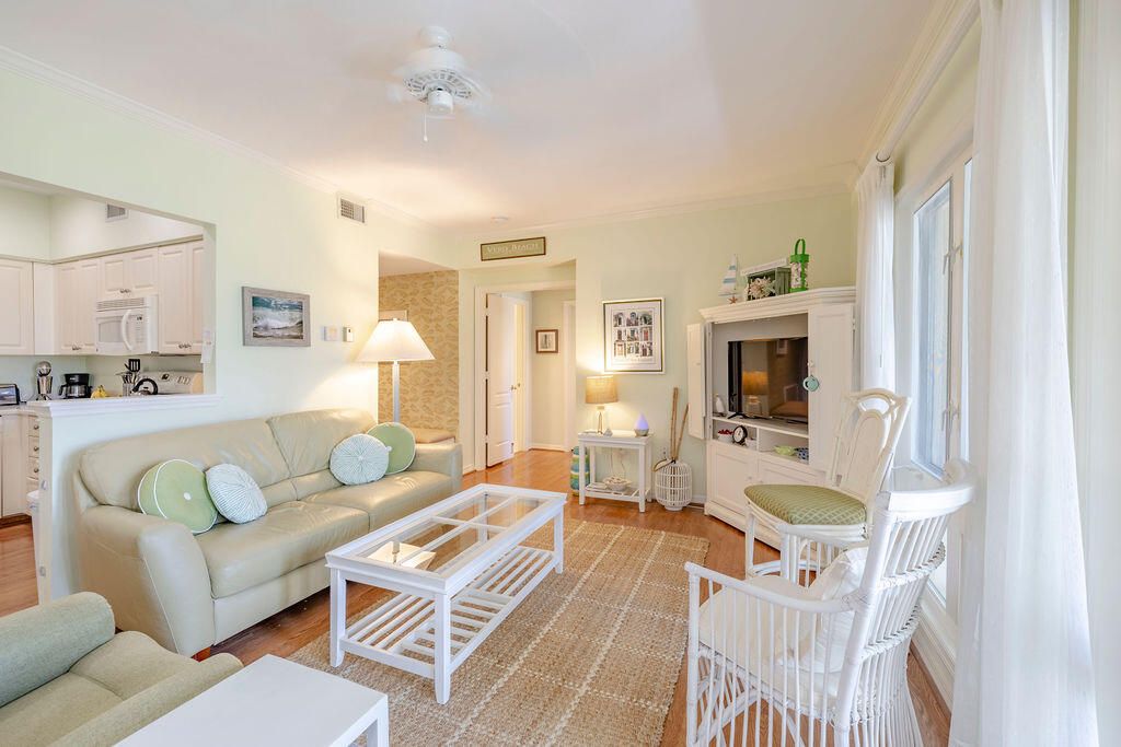 En Venta: $275,000 (2 camas, 2 baños, 1368 Pies cuadrados)