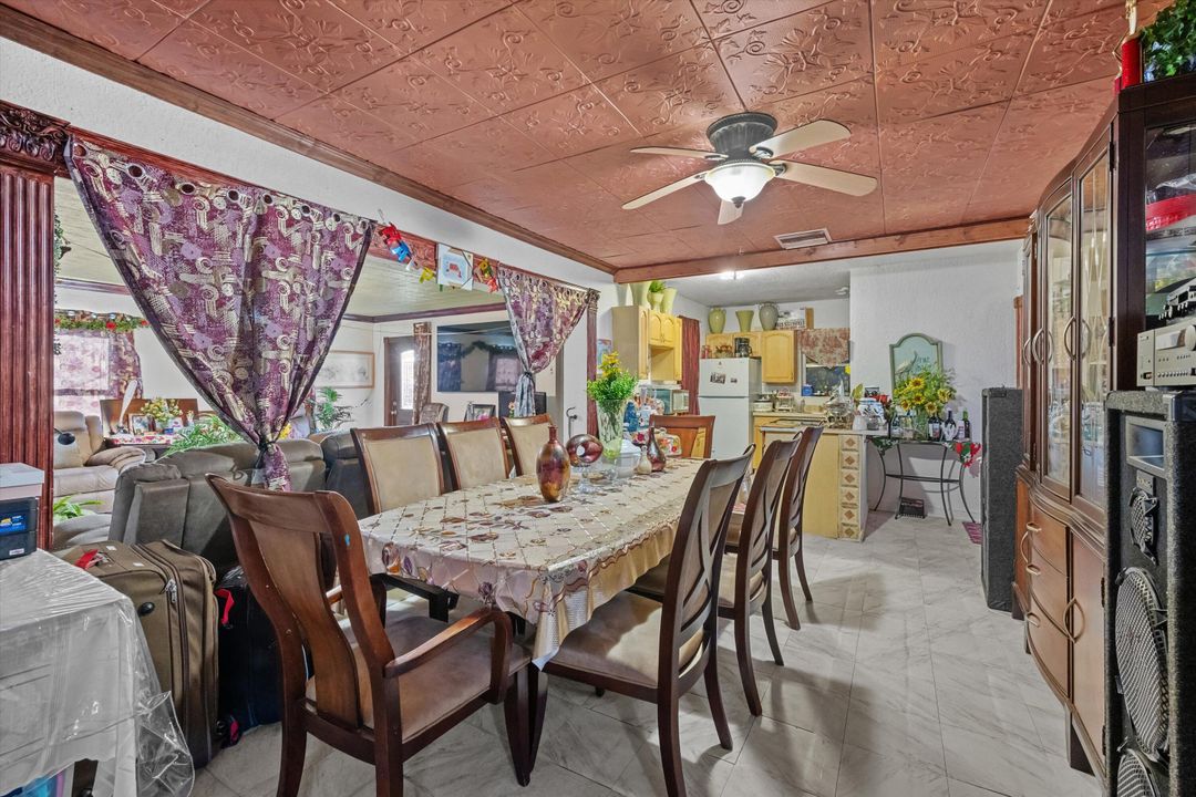 На продажу: $440,000 (3 спален, 1 ванн, 1399 Квадратных фут)