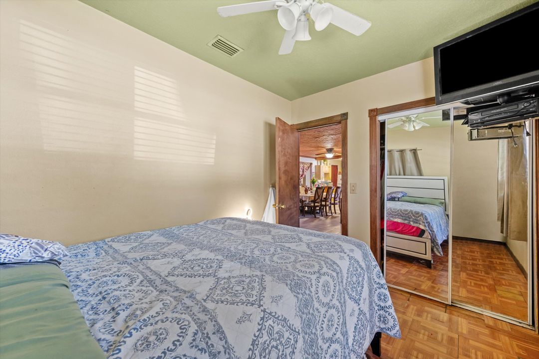 На продажу: $440,000 (3 спален, 1 ванн, 1399 Квадратных фут)