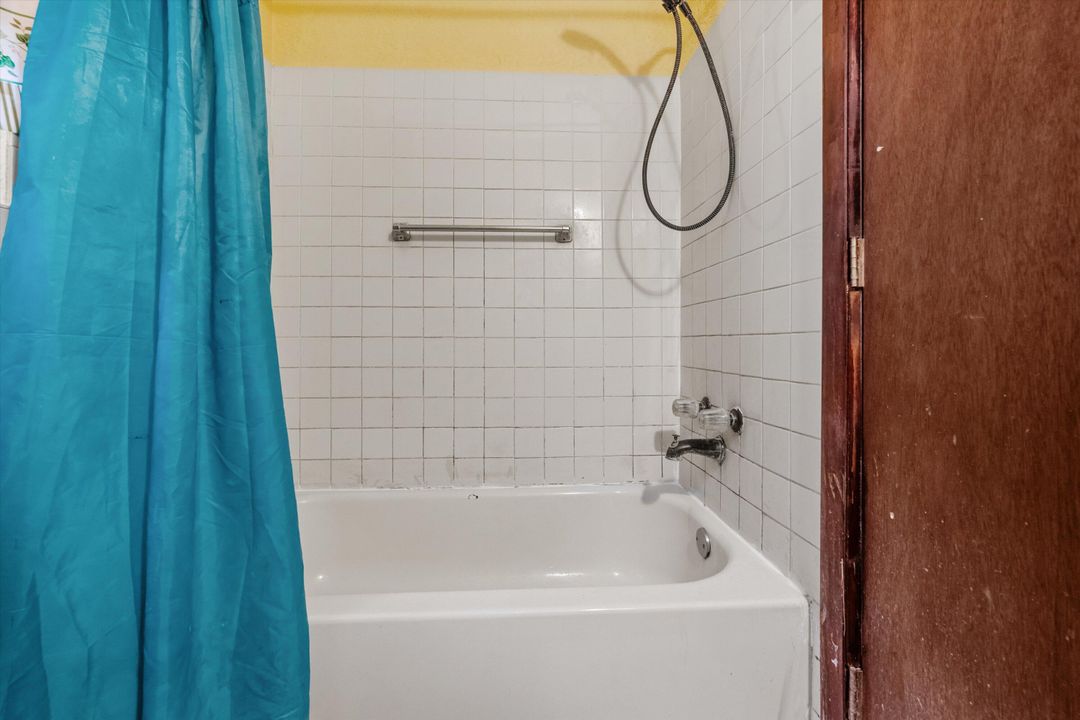 На продажу: $440,000 (3 спален, 1 ванн, 1399 Квадратных фут)