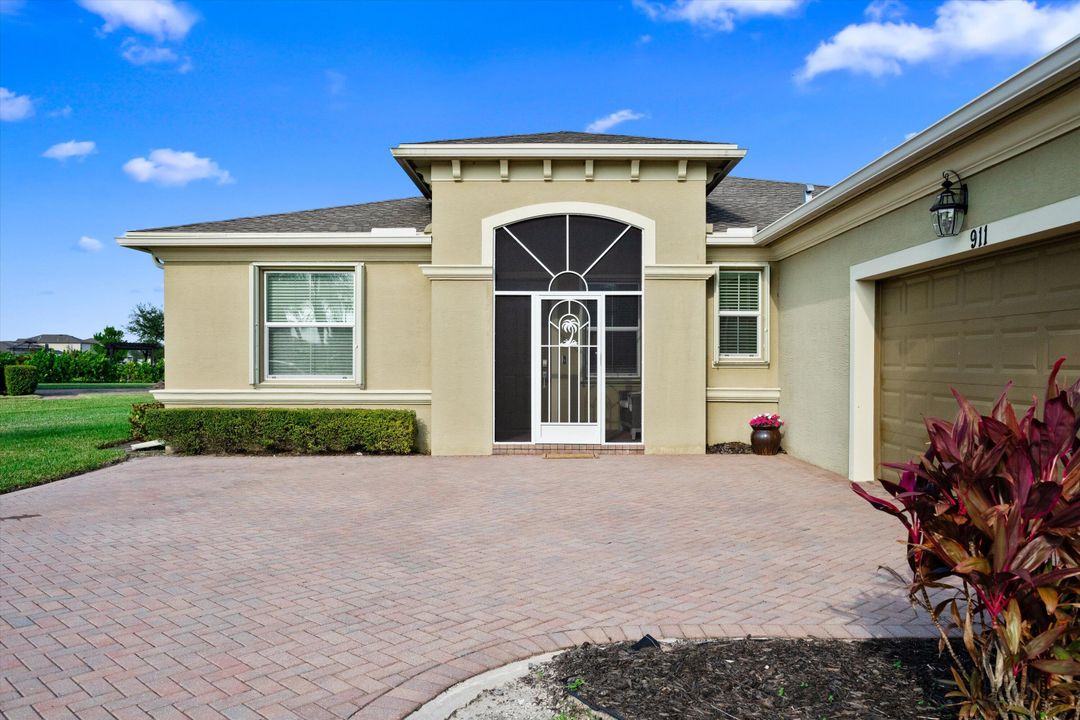 待售: $409,900 (3 贝兹, 3 浴室, 2210 平方英尺)