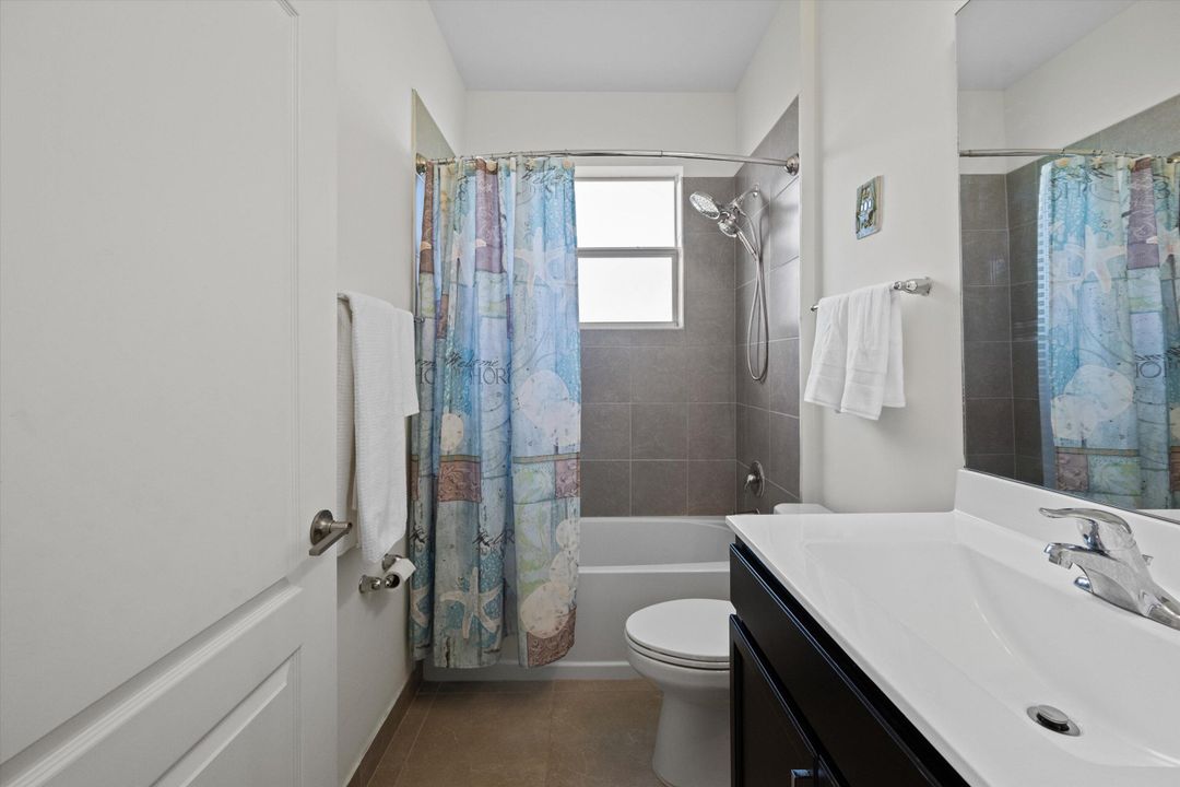 待售: $409,900 (3 贝兹, 3 浴室, 2210 平方英尺)