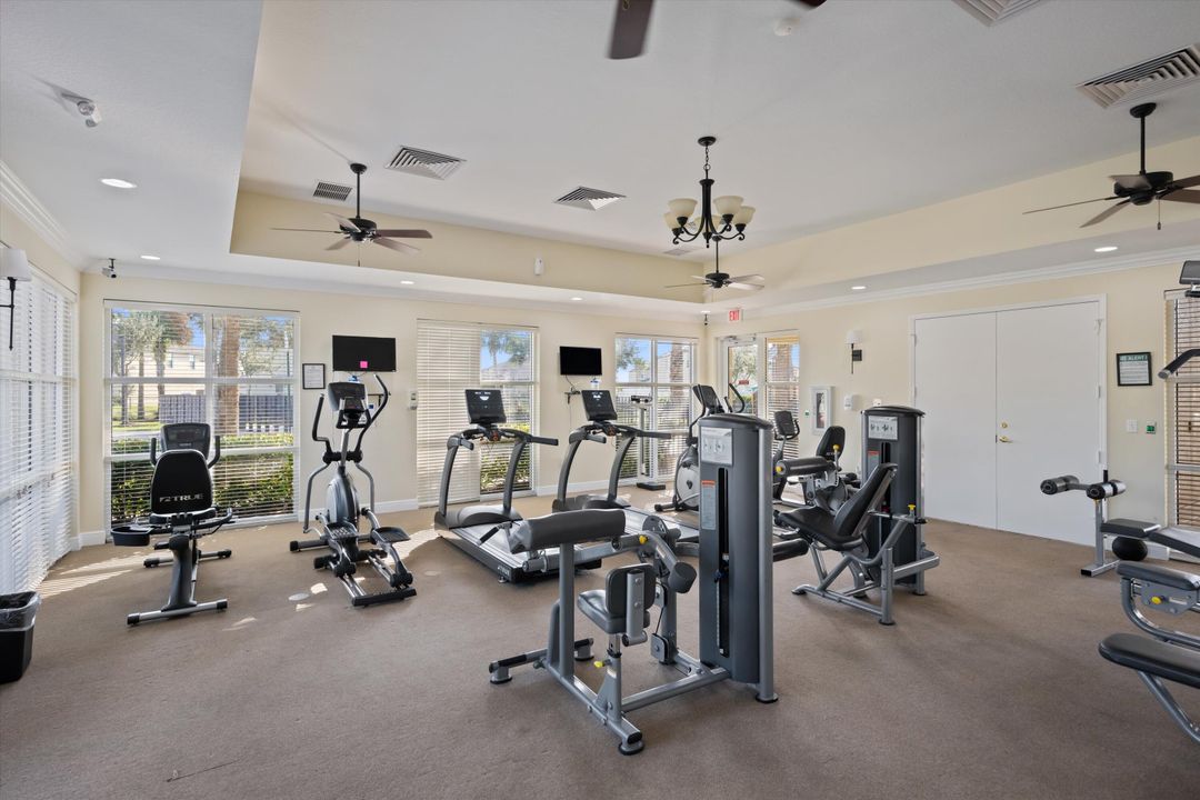 待售: $409,900 (3 贝兹, 3 浴室, 2210 平方英尺)