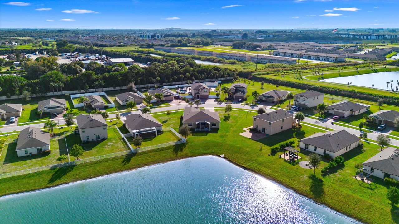 待售: $409,900 (3 贝兹, 3 浴室, 2210 平方英尺)