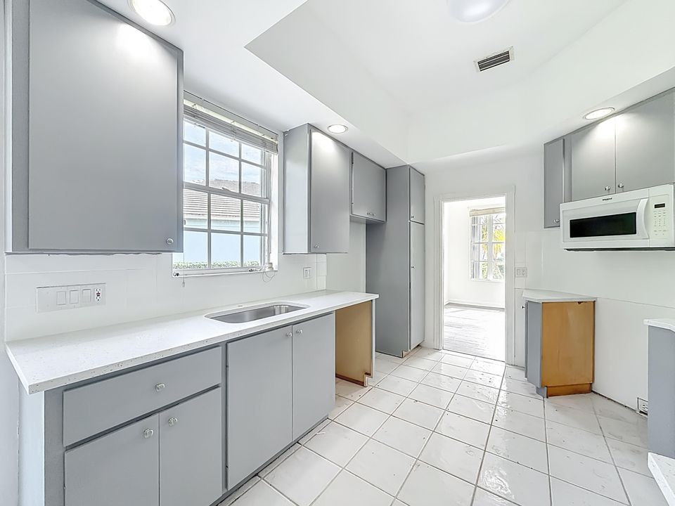 待售: $365,000 (3 贝兹, 2 浴室, 1849 平方英尺)