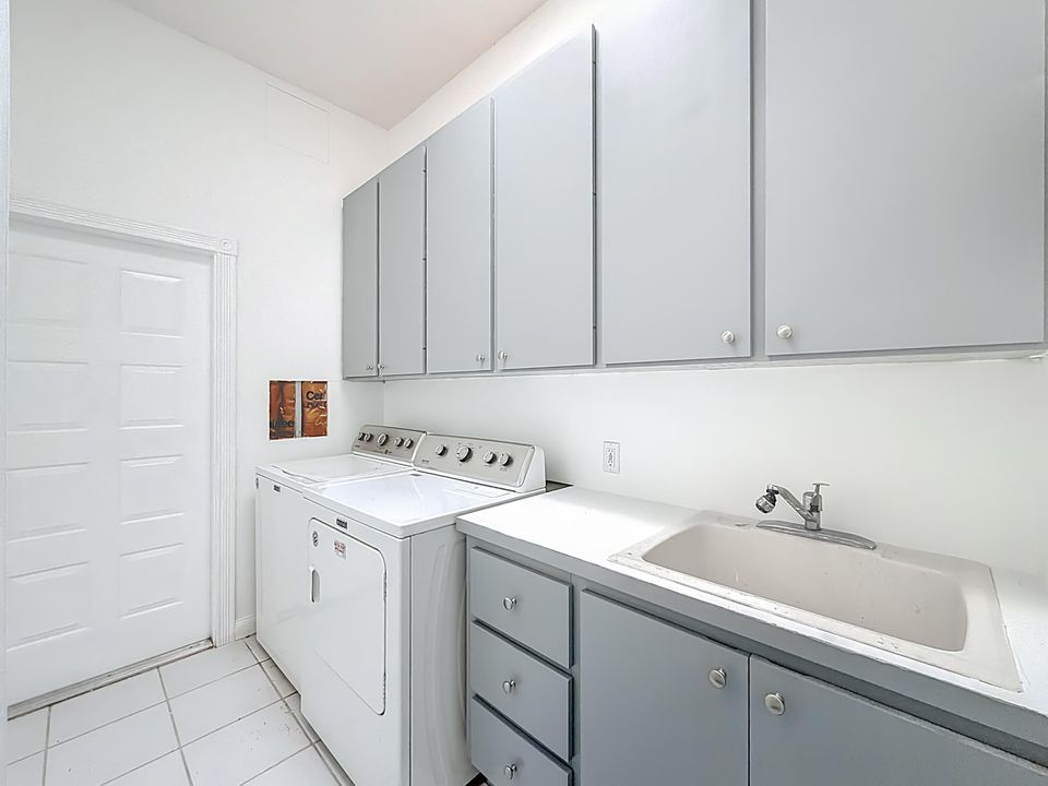 待售: $365,000 (3 贝兹, 2 浴室, 1849 平方英尺)